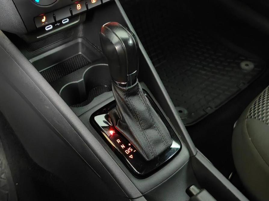 Volkswagen Polo V Рестайлинг Москва  - изображение 19
