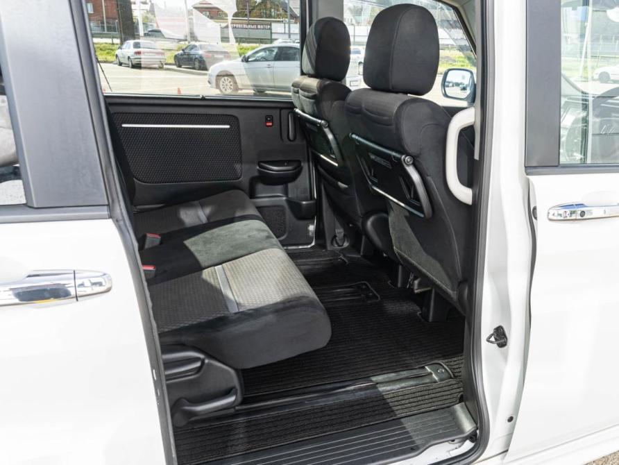 Honda Stepwgn V Краснодар  - изображение 12