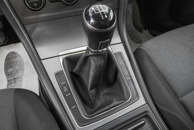 Volkswagen Golf VII с пробегом 2014 года, цена 989 000 рублей, 214000 км, хэтчбек, Автокод Объявления