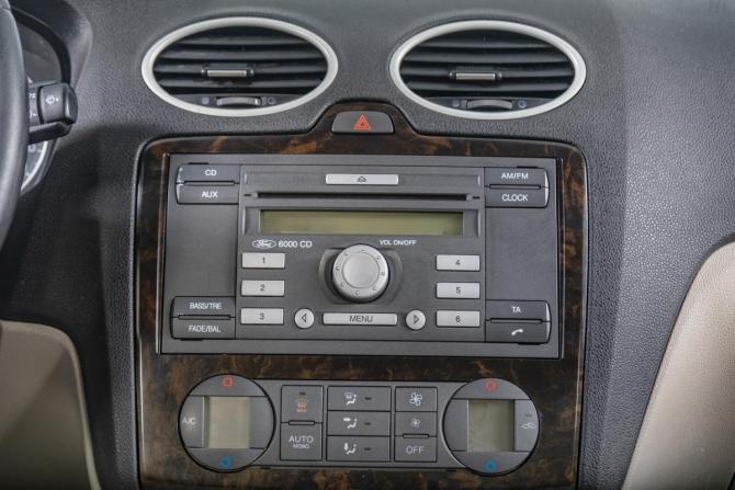 Ford Focus I Рестайлинг с пробегом 2006 года, цена 569 000 рублей, 151000 км, седан, Автокод Объявления