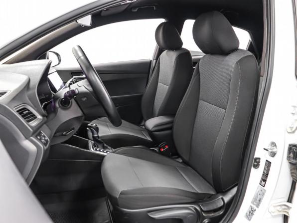 Hyundai Solaris II Рестайлинг с пробегом 2020 года, цена 1 349 000 рублей, 197300 км, седан, Автокод Объявления