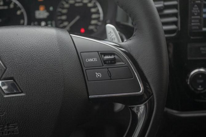 Mitsubishi Outlander III Рестайлинг с пробегом 2015 года, цена 2 335 000 рублей, 188500 км, внедорожник, Автокод Объявления