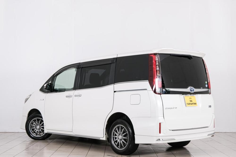 Toyota Esquire I Красноярск  - изображение 5