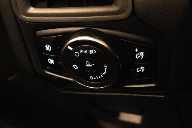 Ford Focus III Рестайлинг с пробегом 2015 года, цена 1 185 000 рублей, 141996 км, универсал, Автокод Объявления