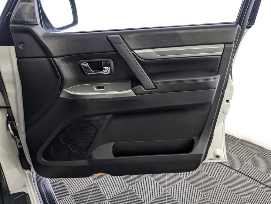 Mitsubishi Pajero IV Рестайлинг 2 Москва  - изображение 25