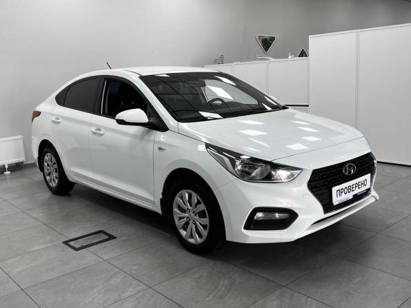 Hyundai Solaris II с пробегом 2017 года, цена 1 150 000 рублей, 130000 км, седан, Автокод Объявления