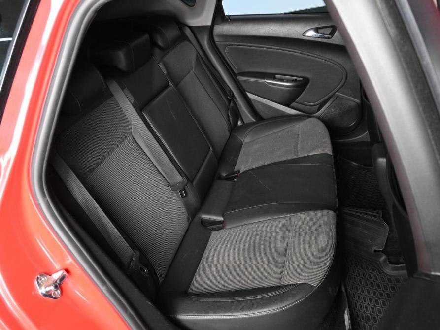 Opel Astra J Рестайлинг Ростов-на-Дону  - изображение 7