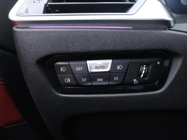 BMW 3 серии VII (G2x) с пробегом 2021 года, цена 4 180 000 рублей, 95050 км, седан, Автокод Объявления