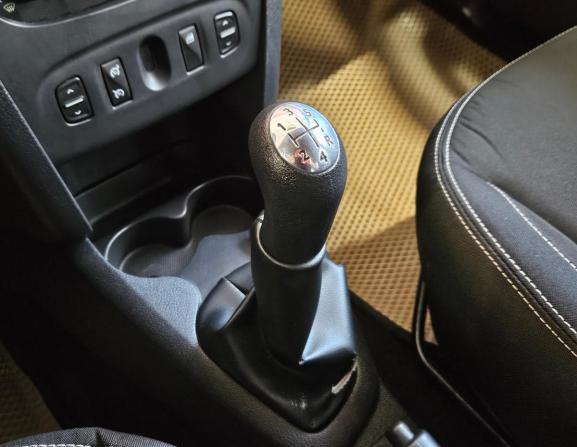 Renault Logan II с пробегом 2016 года, цена 669 000 рублей, 129615 км, седан, Автокод Объявления