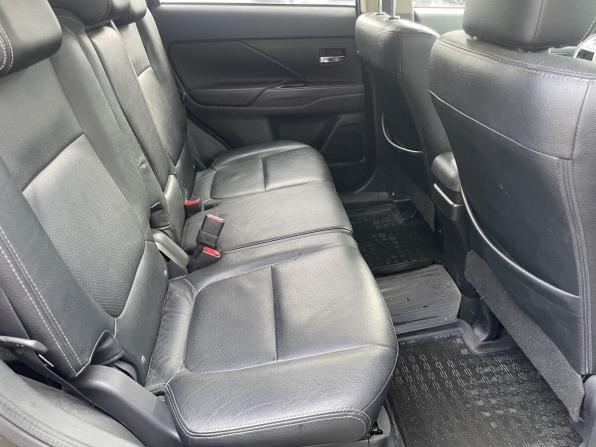Mitsubishi Outlander III Рестайлинг 2 с пробегом 2015 года, цена 1 549 000 рублей, 230079 км, внедорожник, Автокод Объявления
