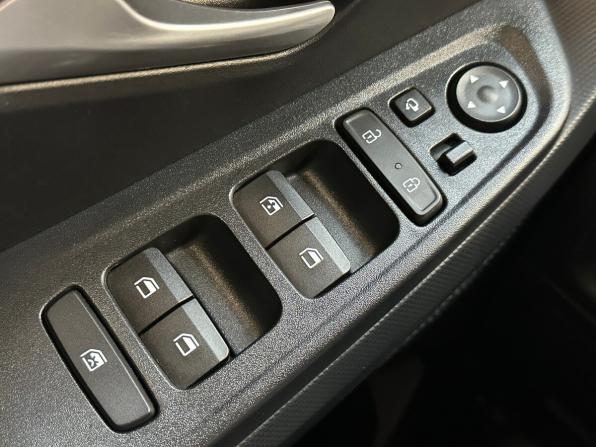 Hyundai Creta II с пробегом 2021 года, цена 2 340 000 рублей, 54440 км, внедорожник, Автокод Объявления