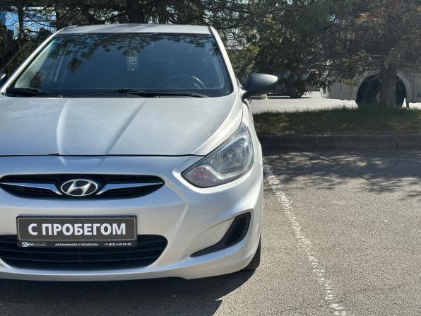 Hyundai Solaris I с пробегом 2013 года, цена 700 000 рублей, 115741 км, седан, Автокод Объявления