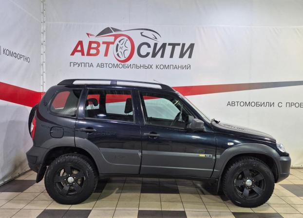 Chevrolet Niva I Рестайлинг с пробегом 2017 года, цена 780 000 рублей, 80000 км, внедорожник, Автокод Объявления