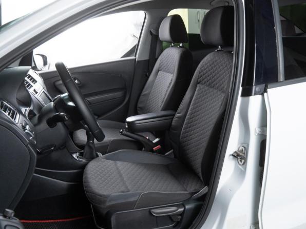 Volkswagen Polo V Рестайлинг с пробегом 2018 года, цена 1 035 000 рублей, 159384 км, седан, Автокод Объявления
