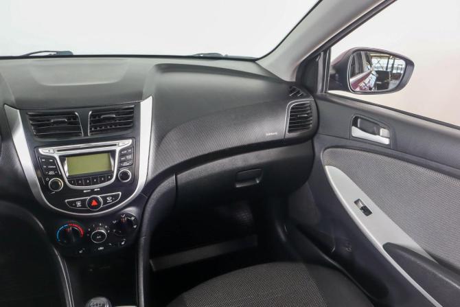 Hyundai Solaris I с пробегом 2011 года, цена 529 000 рублей, 425500 км, хэтчбек, Автокод Объявления