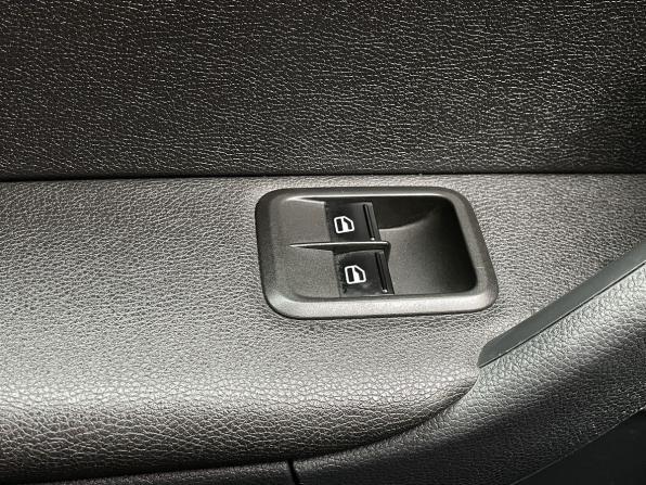 Skoda Yeti I Рестайлинг с пробегом 2014 года, цена 1 320 000 рублей, 106951 км, внедорожник, Автокод Объявления