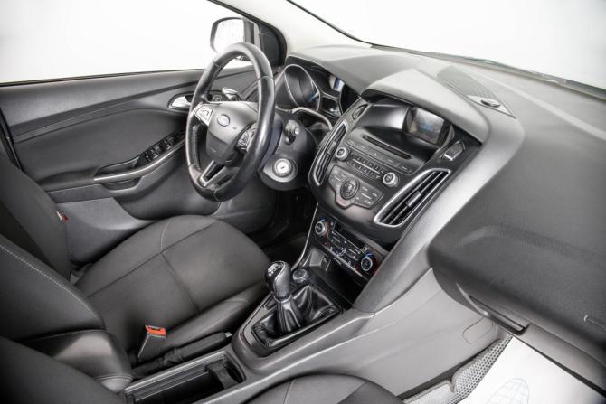 Ford Focus III Рестайлинг с пробегом 2017 года, цена 999 000 рублей, 156234 км, хэтчбек, Автокод Объявления