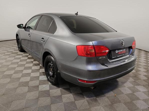 Volkswagen Jetta VI с пробегом 2013 года, цена 735 000 рублей, 296237 км, седан, Автокод Объявления