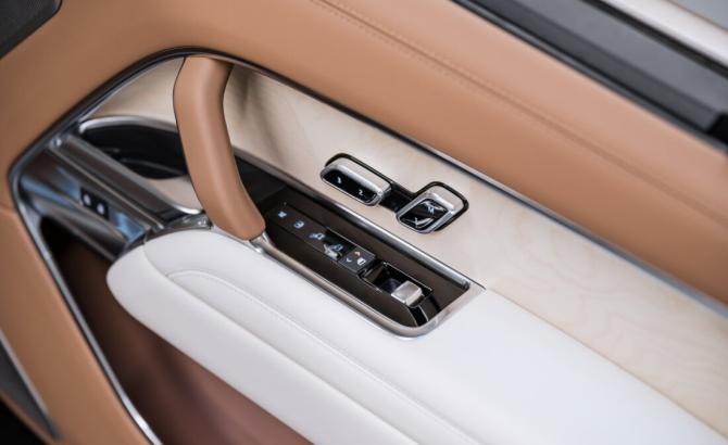 Новый Land Rover Range Rover V 2025 года, цена 36 390 000 рублей, внедорожник, Автокод Объявления