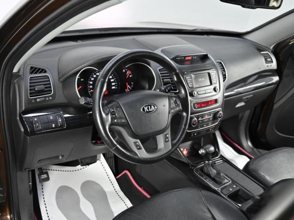 Kia Sorento II Рестайлинг с пробегом 2015 года, цена 1 159 000 рублей, 112000 км, внедорожник, Автокод Объявления