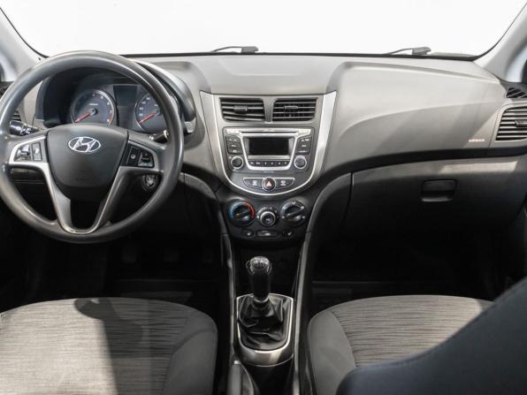 Hyundai Solaris I Рестайлинг с пробегом 2015 года, цена 845 000 рублей, 224958 км, седан, Автокод Объявления