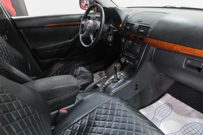 Toyota Avensis II Рестайлинг с пробегом 2006 года, цена 849 000 рублей, 316000 км, седан, Автокод Объявления