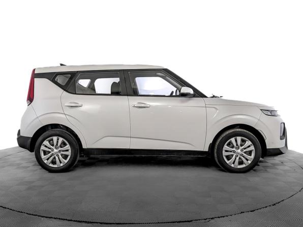 Kia Soul III с пробегом 2022 года, цена 2 140 000 рублей, 65135 км, хэтчбек, Автокод Объявления