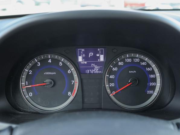 Hyundai Solaris I Рестайлинг с пробегом 2015 года, цена 1 169 000 рублей, 137260 км, седан, Автокод Объявления