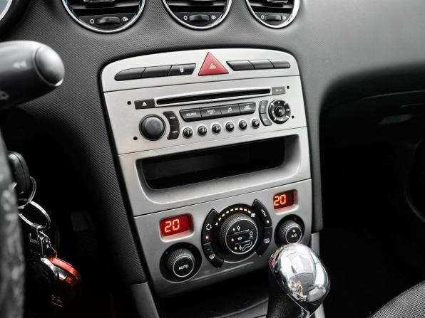 Peugeot 308 I с пробегом 2010 года, цена 380 000 рублей, 201914 км, хэтчбек, Автокод Объявления