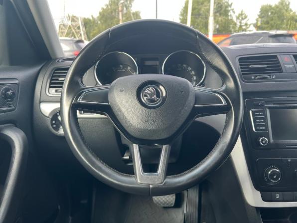 Skoda Yeti I Рестайлинг с пробегом 2014 года, цена 1 293 000 рублей, 176991 км, внедорожник, Автокод Объявления