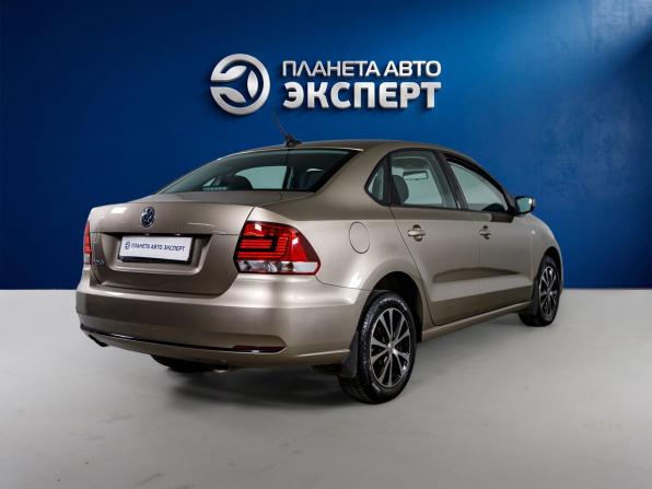 Volkswagen Polo V Рестайлинг с пробегом 2017 года, цена 1 291 000 рублей, 62913 км, седан, Автокод Объявления