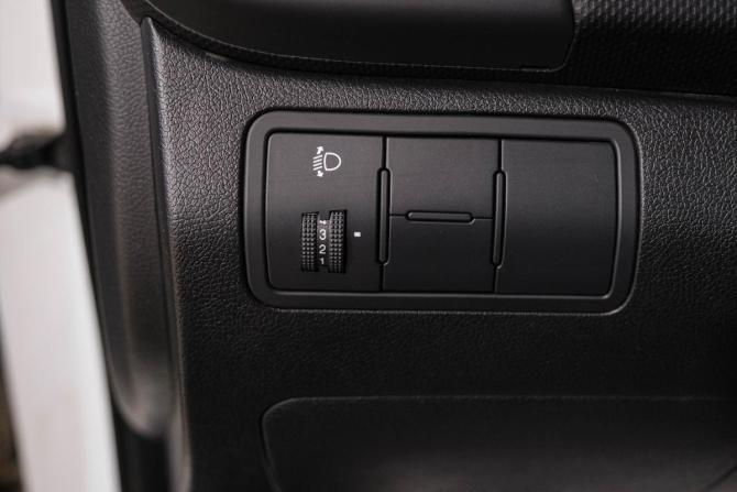 Hyundai Solaris I Рестайлинг с пробегом 2016 года, цена 899 000 рублей, 177000 км, седан, Автокод Объявления