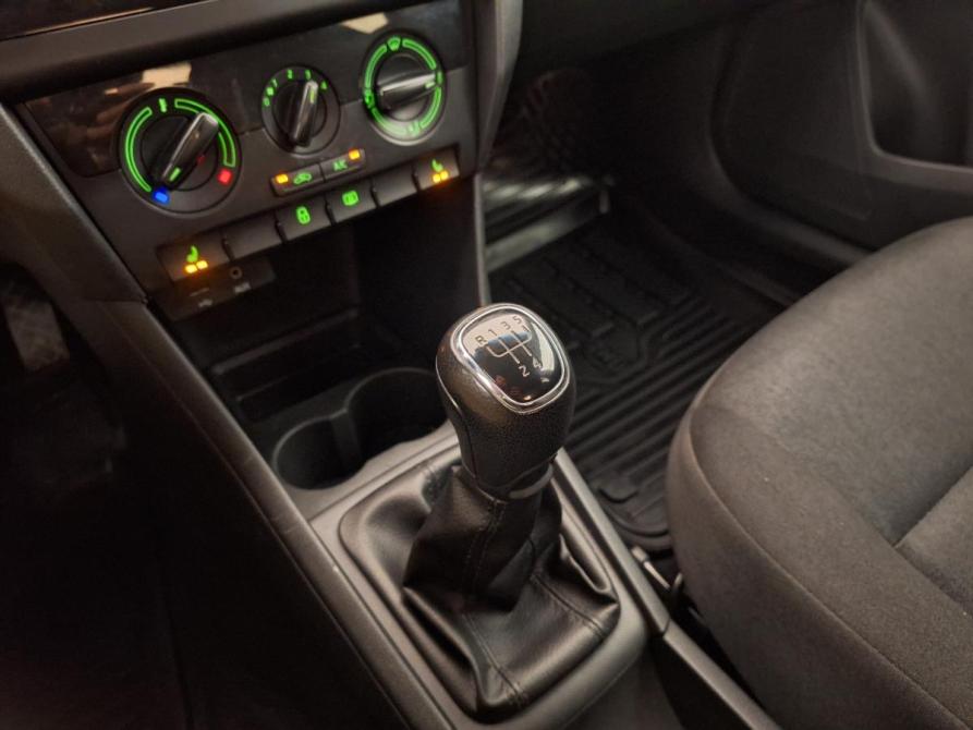 Skoda Rapid I Рестайлинг Псков  - изображение 15