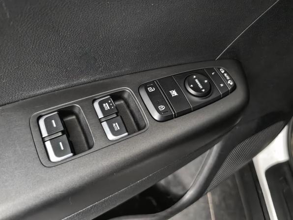 Kia Sportage IV Рестайлинг с пробегом 2021 года, цена 2 099 000 рублей, 152000 км, внедорожник, Автокод Объявления