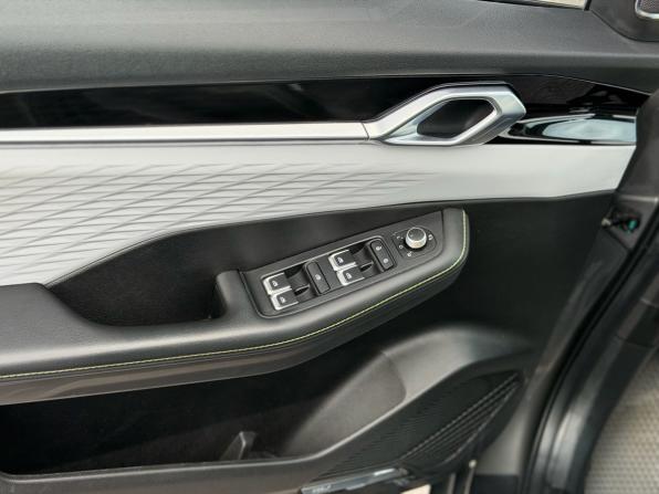 Geely Coolray I Рестайлинг с пробегом 2023 года, цена 2 070 000 рублей, 47300 км, внедорожник, Автокод Объявления