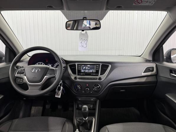 Hyundai Solaris II Рестайлинг с пробегом 2021 года, цена 1 647 000 рублей, 54620 км, седан, Автокод Объявления