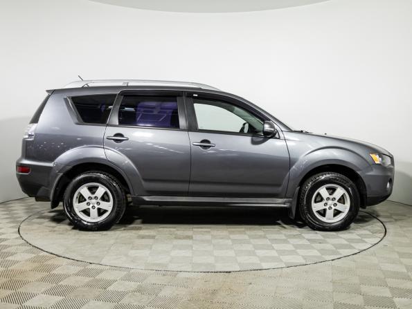 Mitsubishi Outlander II Рестайлинг с пробегом 2010 года, цена 749 777 рублей, 365573 км, внедорожник, Автокод Объявления