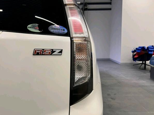 Honda Stream II Рестайлинг с пробегом 2012 года, цена 1 159 000 рублей, 214567 км, компактвэн, Автокод Объявления