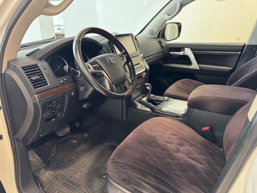 Toyota Land Cruiser 200 Series Рестайлинг 2 Омск  - изображение 14