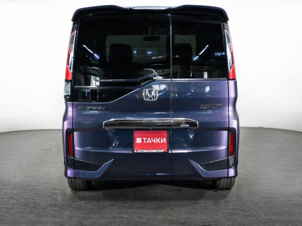 Honda Stepwgn V с пробегом 2015 года, цена 1 650 000 рублей, 136756 км, минивэн, Автокод Объявления