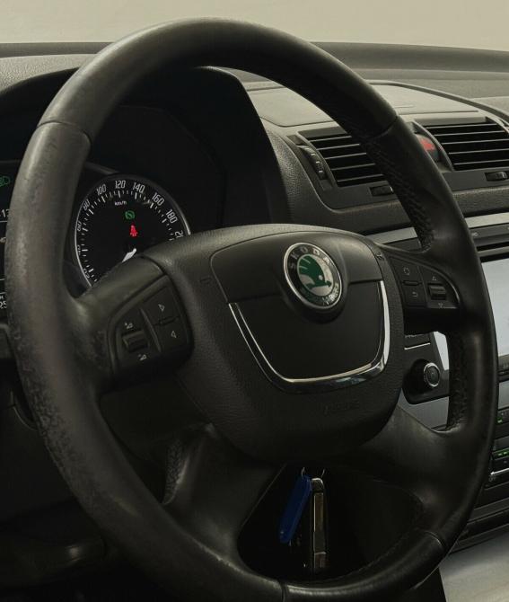 Skoda Octavia II (A5) Рестайлинг Москва  - изображение 12