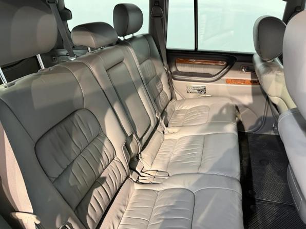 Lexus LX II Рестайлинг с пробегом 2004 года, цена 2 870 000 рублей, 311332 км, внедорожник, Автокод Объявления