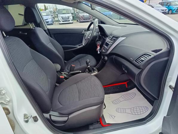 Hyundai Solaris I Рестайлинг с пробегом 2015 года, цена 834 995 рублей, 250979 км, хэтчбек, Автокод Объявления