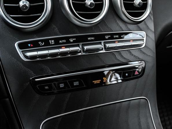 Mercedes-Benz GLC I (X253) Рестайлинг с пробегом 2019 года, цена 3 614 000 рублей, 97742 км, внедорожник, Автокод Объявления