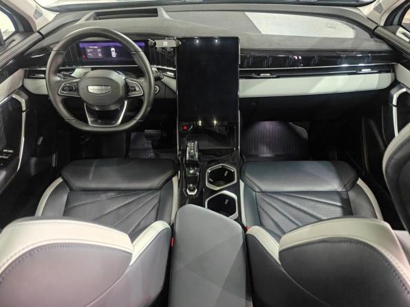 Geely Atlas II с пробегом 2024 года, цена 2 970 000 рублей, 51121 км, внедорожник, Автокод Объявления