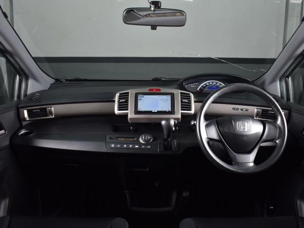 Honda Freed I с пробегом 2010 года, цена 999 995 рублей, 125818 км, компактвэн, Автокод Объявления