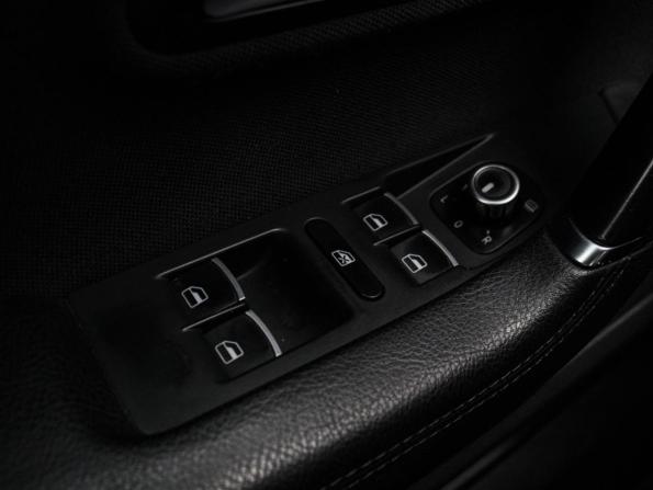 Volkswagen Passat CC I Рестайлинг с пробегом 2013 года, цена 1 229 000 рублей, 174893 км, седан, Автокод Объявления
