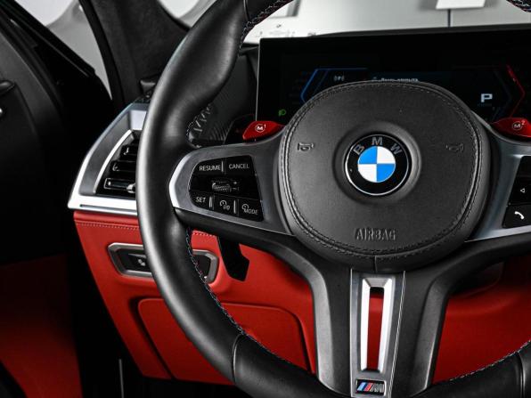 BMW XM с пробегом 2024 года, цена 17 490 000 рублей, 17995 км, внедорожник, Автокод Объявления