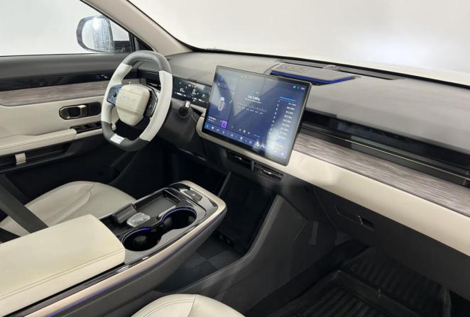 JETOUR DASHING I с пробегом 2023 года, цена 1 970 000 рублей, 62052 км, внедорожник, Автокод Объявления
