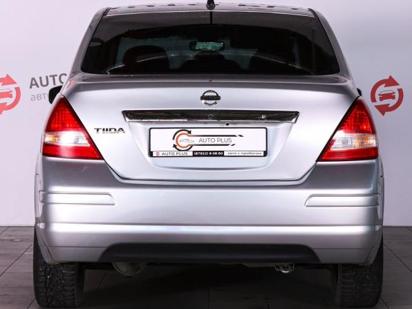 Nissan Tiida I Рестайлинг с пробегом 2010 года, цена 740 000 рублей, 205000 км, седан, Автокод Объявления